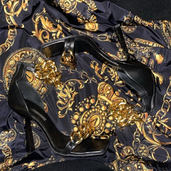Versace Heels - Picture 13 of 13